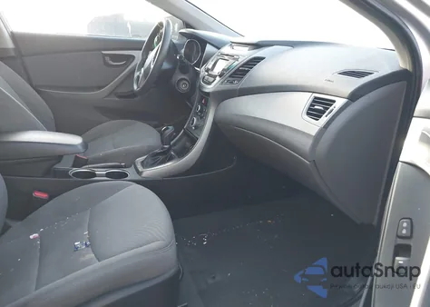 2015 Hyundai Elantra Se z USA, uszkodzony, nr VIN 5NPDH4AE9FH554550